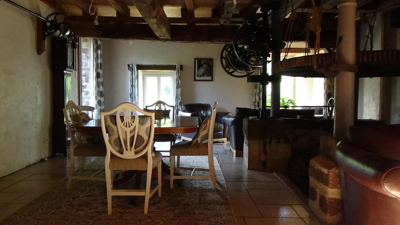 Bed and Breakfast Le Moulin Du Cluzeau Chaillac Екстер'єр фото